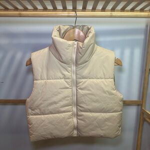 Cropped puffer vest